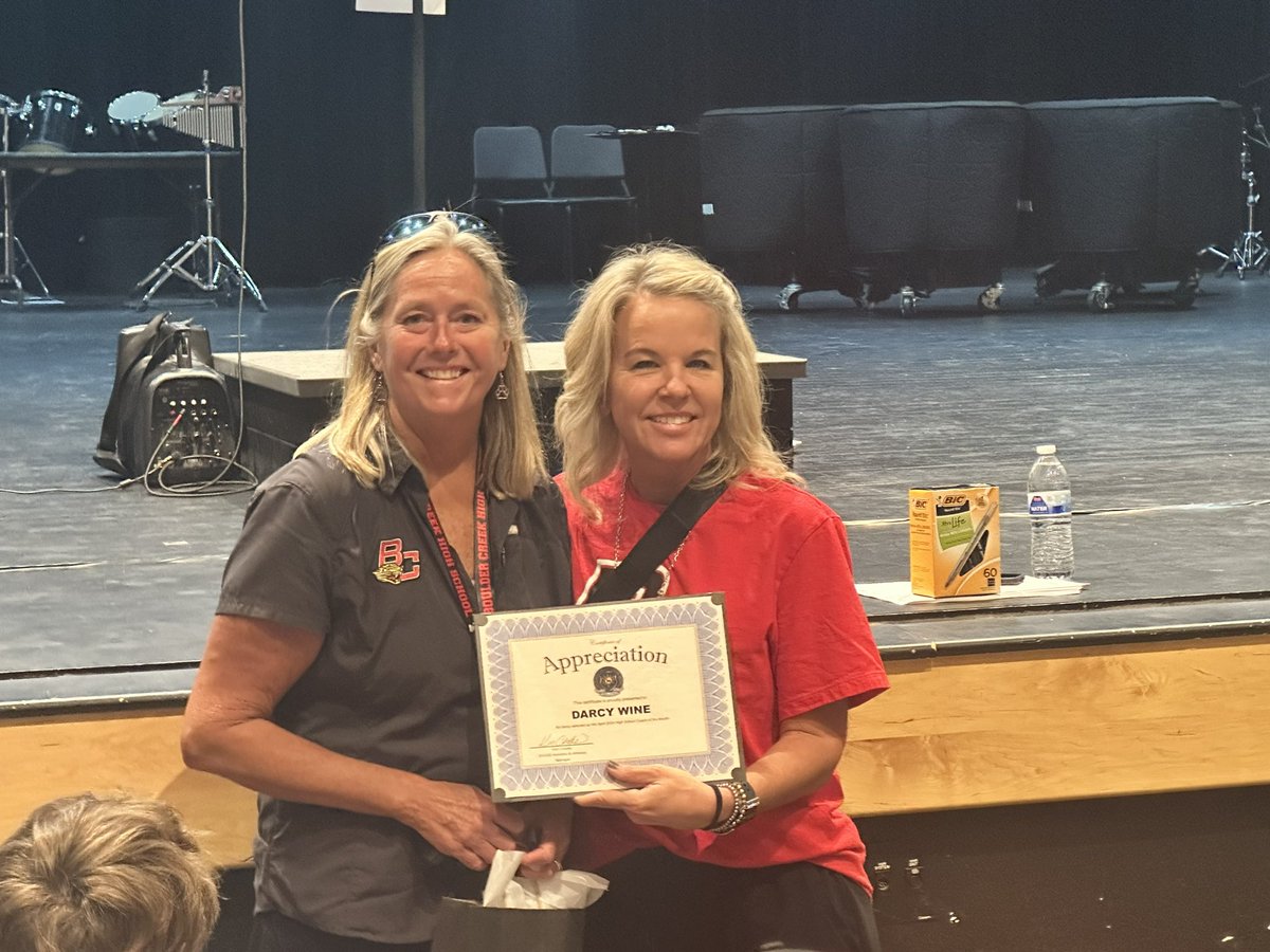 Congratulations BC Girls Tennis Coach Darcy Wine on being the DVUSD Coach of the Month! #JAGPRIDE @DVUSD @DvusdA @JaguarsBc @BcJagNation