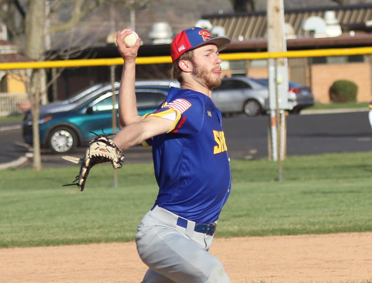 WEDNESDAY BASEBALL: Almost perfect, Birds' LeMarr no-hits Cavies thetelegraph.com/sports/article… via @altontelegraph