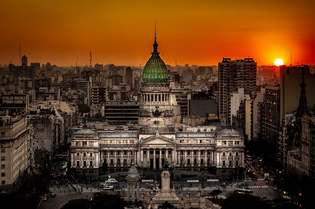 ¿Cómo sigue el trámite parlamentario de la Ley Bases? Para convertir en ley la reforma laboral y la normativa en general, tiene una parada más difícil: el Senado, donde hace poco más de un mes se rechazó el DNU. Por @QuintaRamiro: elresaltador.com.ar/como-sigue-el-…