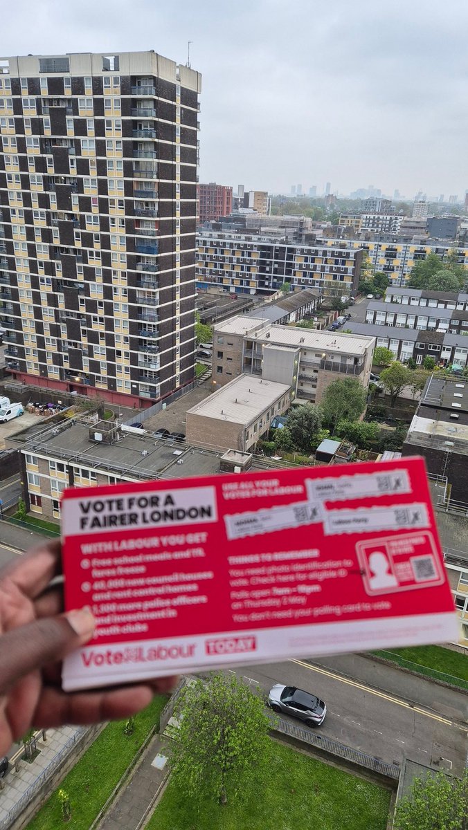 Great response o. The doorstep today for @SadiqKhan and @Semakaleng, @FarukDalTinaz and @JasziieeM All votes for Labour! #votelabour 🌹