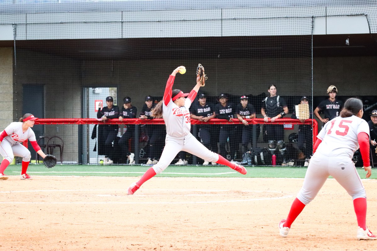 🥎It's Southern Regional Playoffs Time! 🥎 Palomar College Softball vs. Compton College 📆Friday, May 3 ⌚2 pm The best-of-3 first-round series will be played at Palomar's new Softball Field. The series winner advances to the second round of the Regionals starting May 10.