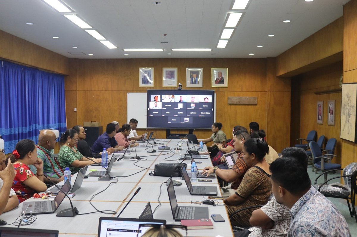COL4D's tweet image. Pioneering #AI-powered learner support in partnership with the National University of #Samoa and @COL4D 

This innovative pilot project was designed to enhance online #LearnerSupport using #GPT-powered technology, making a positive impact in #education.

The pilot focused on…