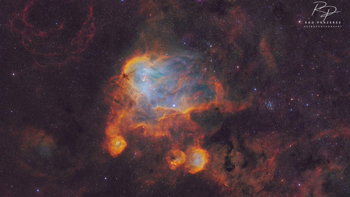 Astrophotographer captures the Running Chicken Nebula in impeccable detail

More: spaceze.com/news/astrophot…
-
-
-
#astrophotographer #nebula #Space #spaceze #nasa #spaceship #spacex #spacestation #universe #astronomy #astronaut #stars #spaceshuttle #explore