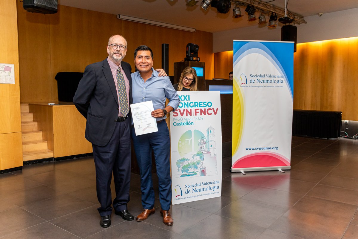 Entrega de becas de investigación 2024 de la Fundación de Neumología de la Comunidad Valenciana. El equipo @GVADrPeset consiguió ganar una de ellas con su proyecto sobre asma grave, IP Dra. Anna Sala, recogió el premio el Dr. @guiddopalomino. ¡Enhorabuena!
