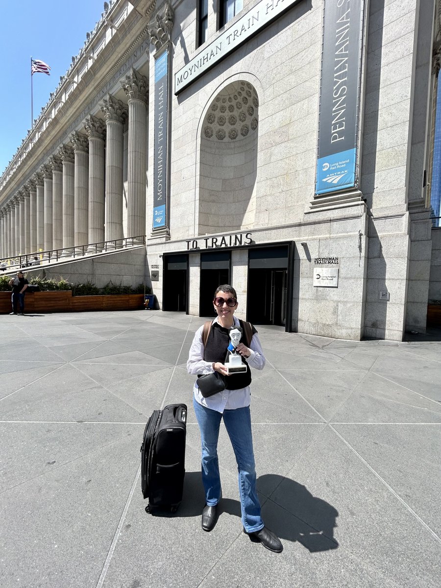 So long, #NYC. Best trip ever. 🥹 #thepeacockandthesparrow #edgars2024 @EdgarAwards @AtriaBooks @simonschuster @AtriaMysteryBus @ITWDebutAuthors