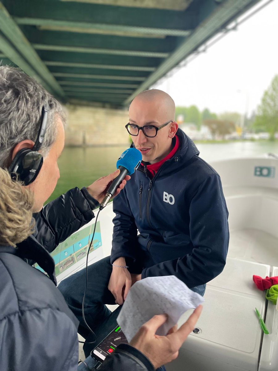 tomgarnier_'s tweet photo. Je suis (très) heureux de vous annoncer que je rejoins l'aventure BoBoat pour la saison 2024 pour être votre capitaine de halte 🚤

C'est quoi BoBoat ? C'est génial !
➡️ Des bateaux électriques sans permis à louer sur le canal de Reims ⚡️
➡️ Un BoBar pour boire un verre au bord de l'eau 🥂
➡️ LA sortie entre amis, en famille ou entre collègues ! 🕺

Simple & Efficace ➡️ https://t.co/298JWB4VEB

Petit bonus, retrouvez notre passage sur France Bleu Champagne-Ardenne juste ici : https://t.co/uZfxZBjhrb 

On vous attend nombreux autours d'un verre ou sur un BoBoat ⚓️