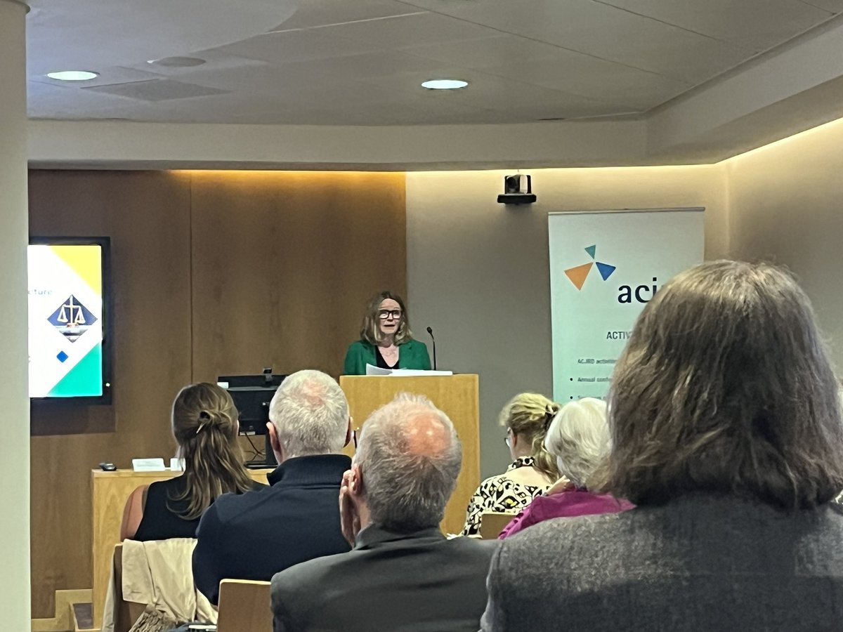 Amazing lecture this evening in the CCJ by <a href="/maggieoneill9/">maggie oneill #CeaseFireNow</a> on Women in the Criminal Justice System. A big eye-opener. <a href="/probation_irl/">Probation Service</a> <a href="/IrishPrisons/">Irish Prison Service</a> <a href="/IPRT/">Irish Penal Reform Trust</a> <a href="/FamilyRow/">Bedford ROW Family PROJECT</a> <a href="/SpeireNua/">Spéire Nua</a> <a href="/kswirak/">Katharina Swirak</a> @UccCriminology