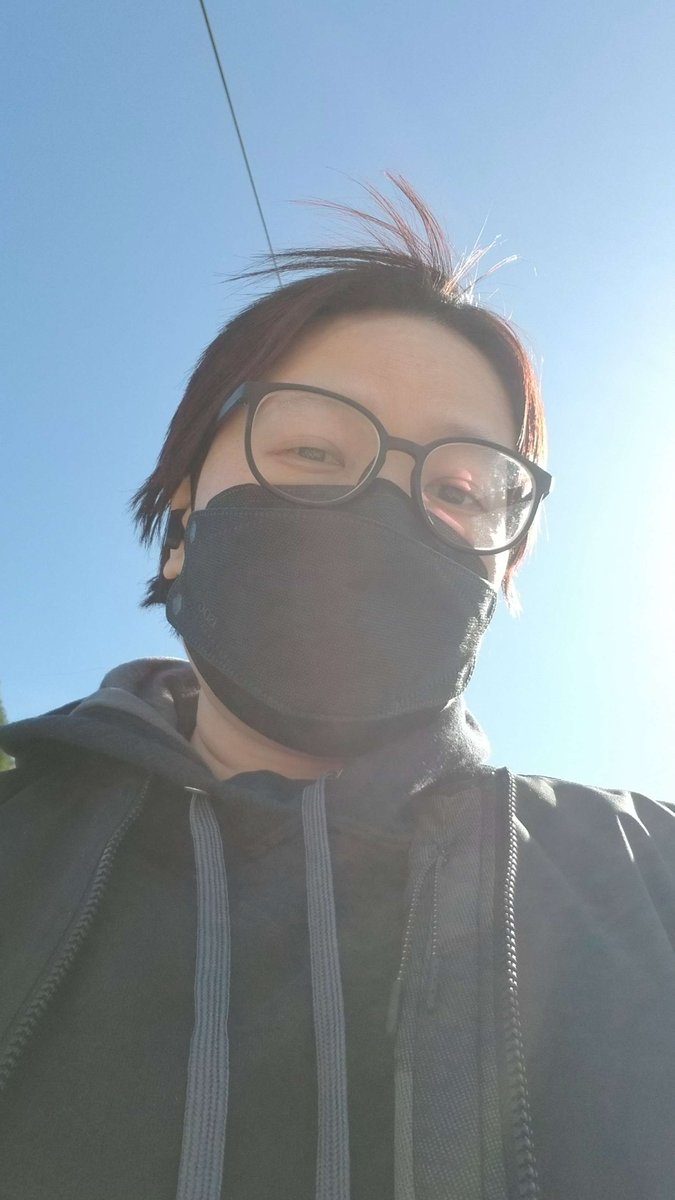 axl99's tweet image. Heya I&apos;m Jessie, Indonesian-Chinese Canadian and principal concept artist at Brass Lion. I&apos;m a bit of a swiss army knife. I storyboarded cines on Gears5, The Long Dark ep4 and did a buncha stuff in Invincible S1 and a Katamari game one time. I like anime and fashion. #AAPIInGames