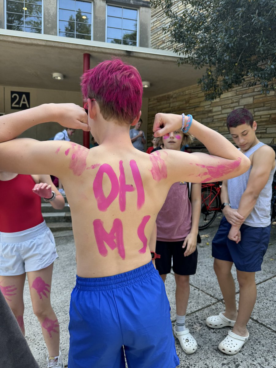 County Championship Swim and Dive Meet…. It’s a PINK OUT💕 Good luck to all!❤️💛