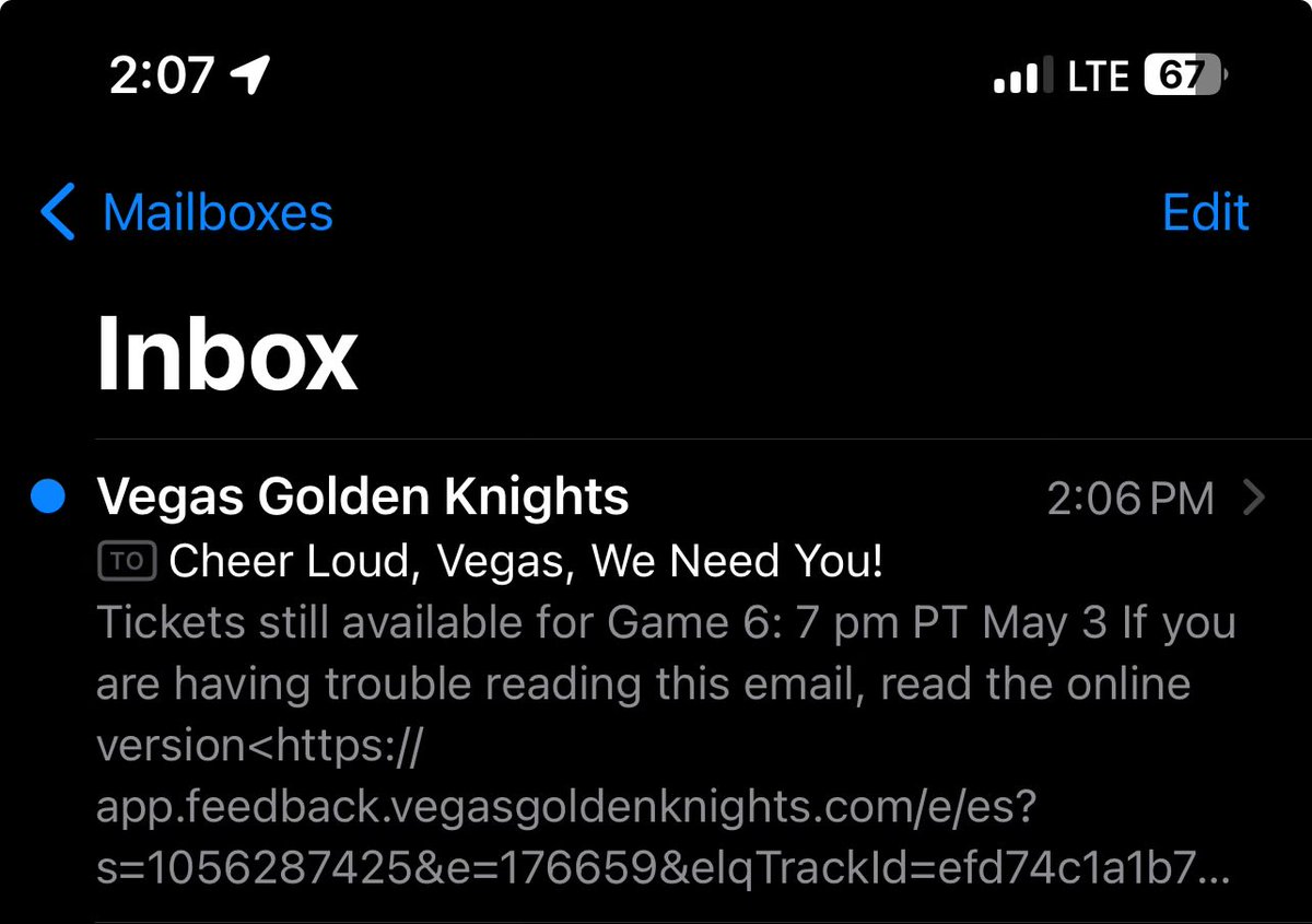 FrontRowVitz's tweet image. Yeah I don’t think I’m going to cheer for the @GoldenKnights but thanks for the offer. #TexasHockey