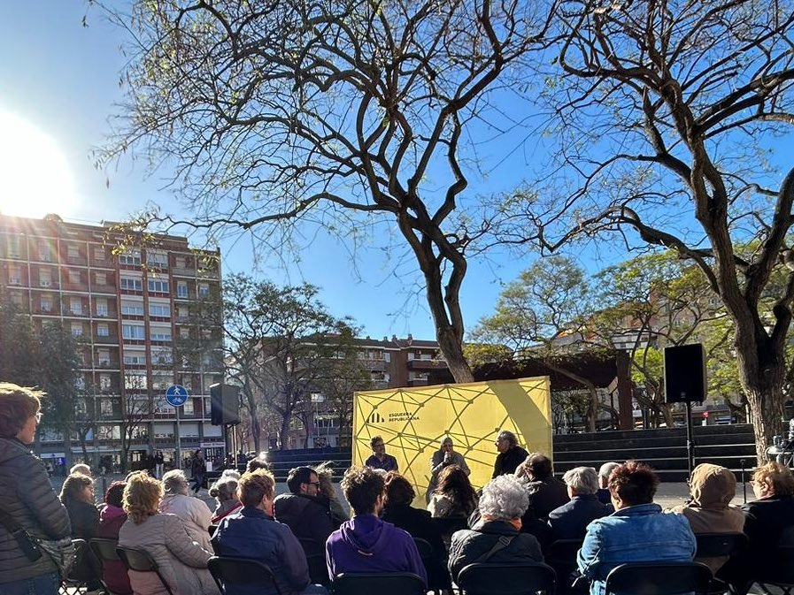 Lluita i copromís son termes que defineixen abastament a @najat_driouech, @trinitro i @JoanTarda, que avui ens han parlat del projecte d’@Esquerra_ERC pel nostre país i la nostra ferma oposició al racisme i el fascisme.