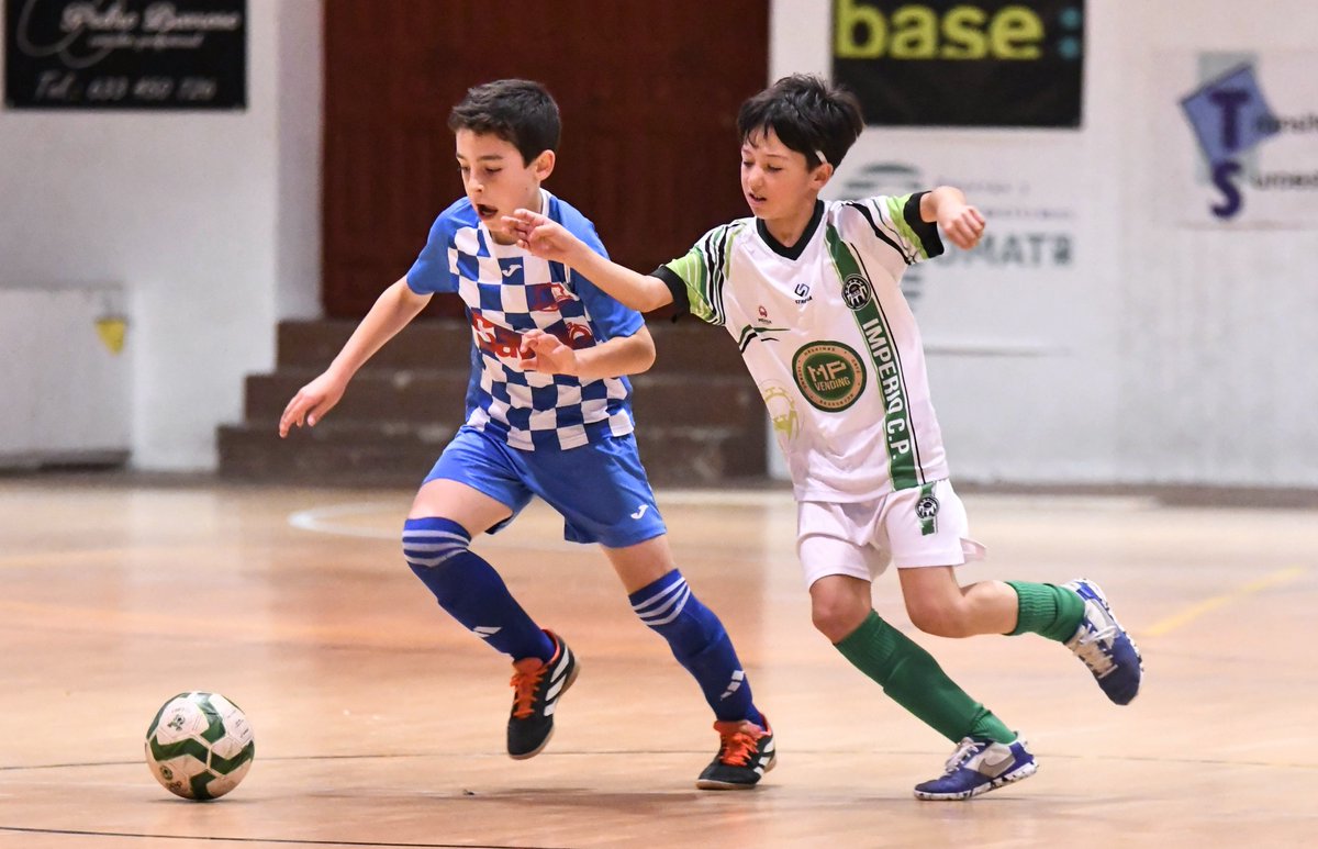 🎉🥇¡¡¡CAMPEONES!!! 🥇 🎉

👏 👏 👏¡Enhorabuena <a href="/ImperioCp/">IMPERIO DE MERIDA CP</a>, 🏆CAMPEÓN DE EXTREMADURA Benjamín Fútbol Sala al imponerse 5-8 a la <a href="/SPRiberena/">SP RIBEREÑA</a> en la final regional disputada en 📍 Almendralejo!

#Extremadura 💚 🤍 🖤
#JugamosEnEquipo