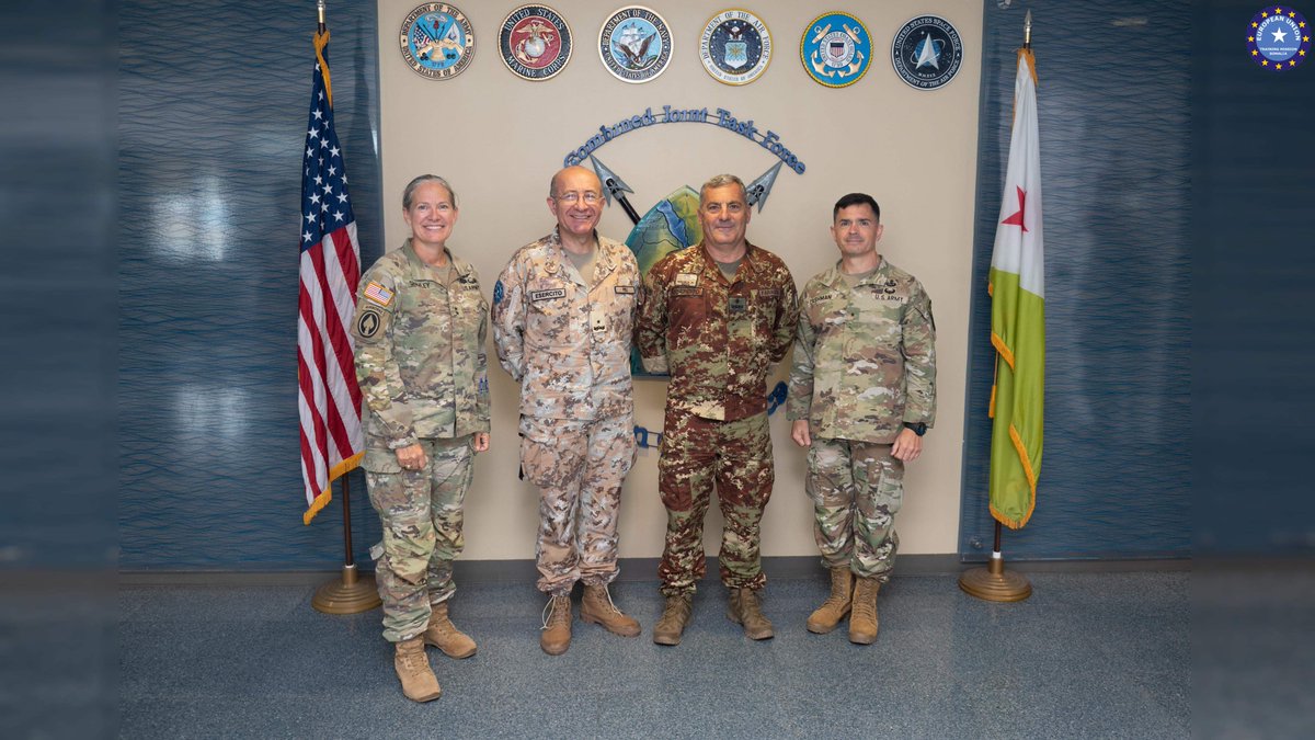 EUTM-S 🇪🇺MFCdr BGen. Poli paid visit to @CJTFHoA 🇺🇸at Camp Lemonnier, Djibouti on the occasion of the change of command. MGen. J. Shawley handed over to BGen B. Cashman @CJTFHOA_CG during a ceremony presided by Gen. M. Langley, US AFRICOM Cdr. EUTM-S wishes good luck to new cdr.