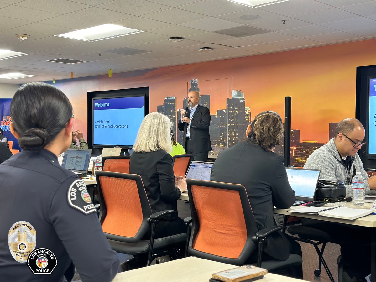Today Interim Chief Pisarzewicz met with @LASchools AOO’s (Administrators of Operations) at District Headquarters to reinforce our commitment to building strong relationships with our District partners…instagram.com/p/C6ehioYP2om/…