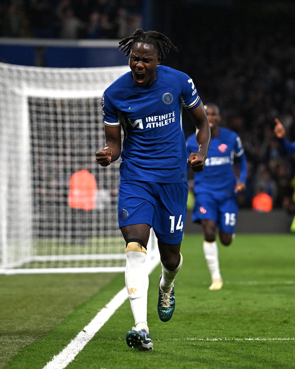 Trevor Chalobah's header has given Chelsea a 1-0 half-time lead at Stamford Bridge against Tottenham.

Will Mauricio Pochettino's team pick up all three points tonight? Analysis and live commentary on 97.3 Citi FM.

#CitiSports #EPLonCiti