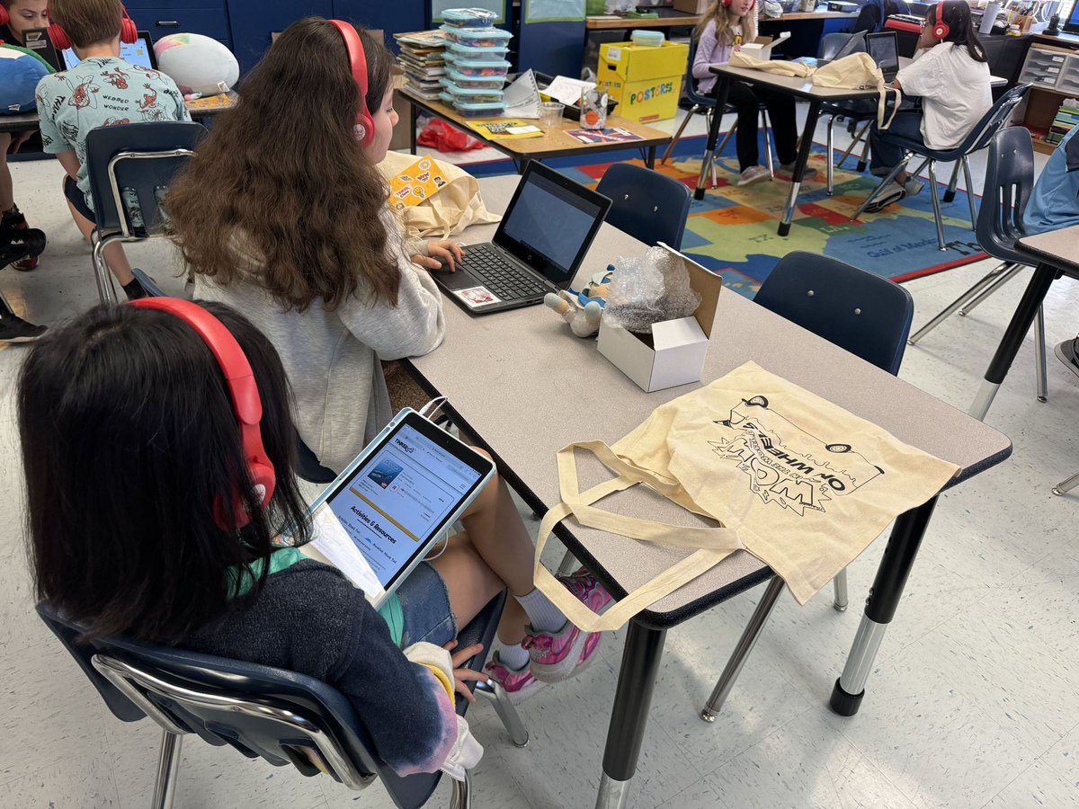 Mrs. Lamont's Class (@lamontclass) on Twitter photo Using Lucidspark and Wow in the World for listening comprehension. A lot of giggles and smiles! <a href="/Lucid4Edu/">Lucid for Education</a> <a href="/wowintheworld/">Wow in the World</a> Using Lucidspark and Wow in the World for listening comprehension. A lot of giggles and smiles! <a href="/Lucid4Edu/">Lucid for Education</a> <a href="/wowintheworld/">Wow in the World</a>