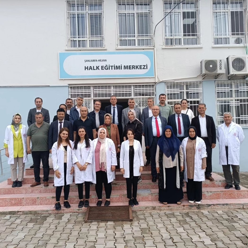 HilvanHalk's tweet photo. Şanlıurfa İl Milli Eğitim Müdürlüğü Hayatboyundan sorumlu Şube Müdürümüz @nilgunmujdeci Başkanlığında İlimiz İlçe Halk Eğitimi Merkezi Müdürleri ile yapılan aylık istişare toplantısına Hilvan Halk Eğitimi Merkezi olarak ev sahipliği yaptık. @tcmeb
@mebhbogm @sanliurfamem63 https://t.co/7bTKsqvNx3