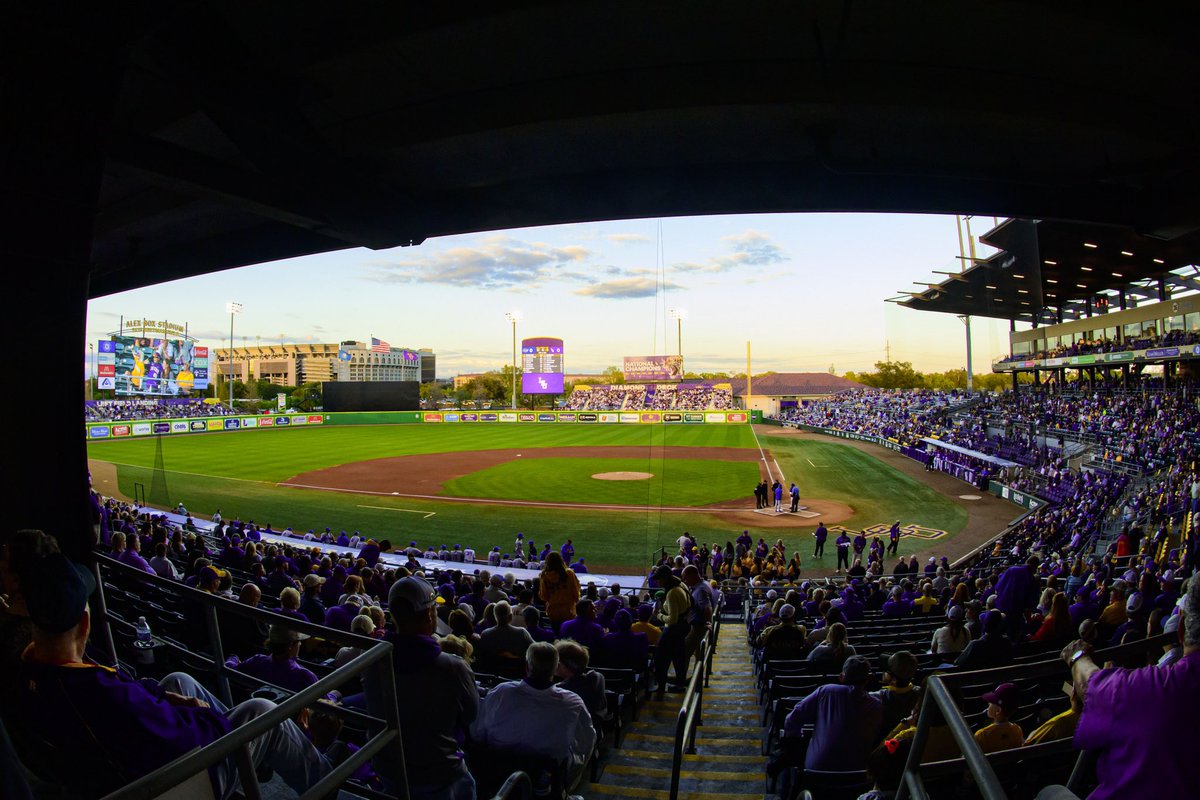 LSU Baseball (@lsubaseball) on Twitter photo Calling on The Next Generation of LSU Baseball 🫵
Summer camp registration is now open: lsul.su/3WpXh6J
<a href="/LSUbaseballcamp/">LSU Baseball Camps</a> | #GeauxTigers Calling on The Next Generation of LSU Baseball 🫵
Summer camp registration is now open: lsul.su/3WpXh6J
<a href="/LSUbaseballcamp/">LSU Baseball Camps</a> | #GeauxTigers