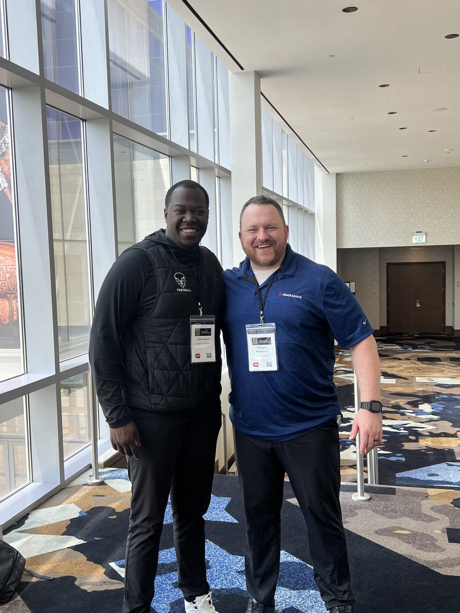 It was great chatting with @CoachDDavis1 of @HUBISONFOOTBALL here at the National DFO Convention talking about @StackSports and @CGSAllStar The Bison have a great staff with my guys @CoachLA73 and @Greg_Mcghee2 on it as well!