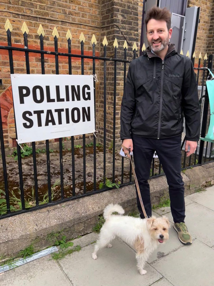 Voting today #dogsatpollingstations #dulwich with my pup