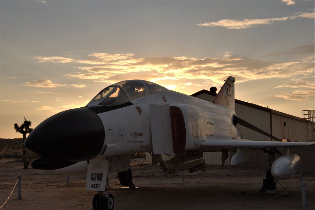 Sunsets and other wonders. Point Mugu Missile Park & Lusso. F4 at Edwards Museum. @NWSAcaster @JDBright57 @MrFindYourPlane @BranomJaeden @toystark6886 @@thenewarea51 @dulcebasefiles @kadonkey