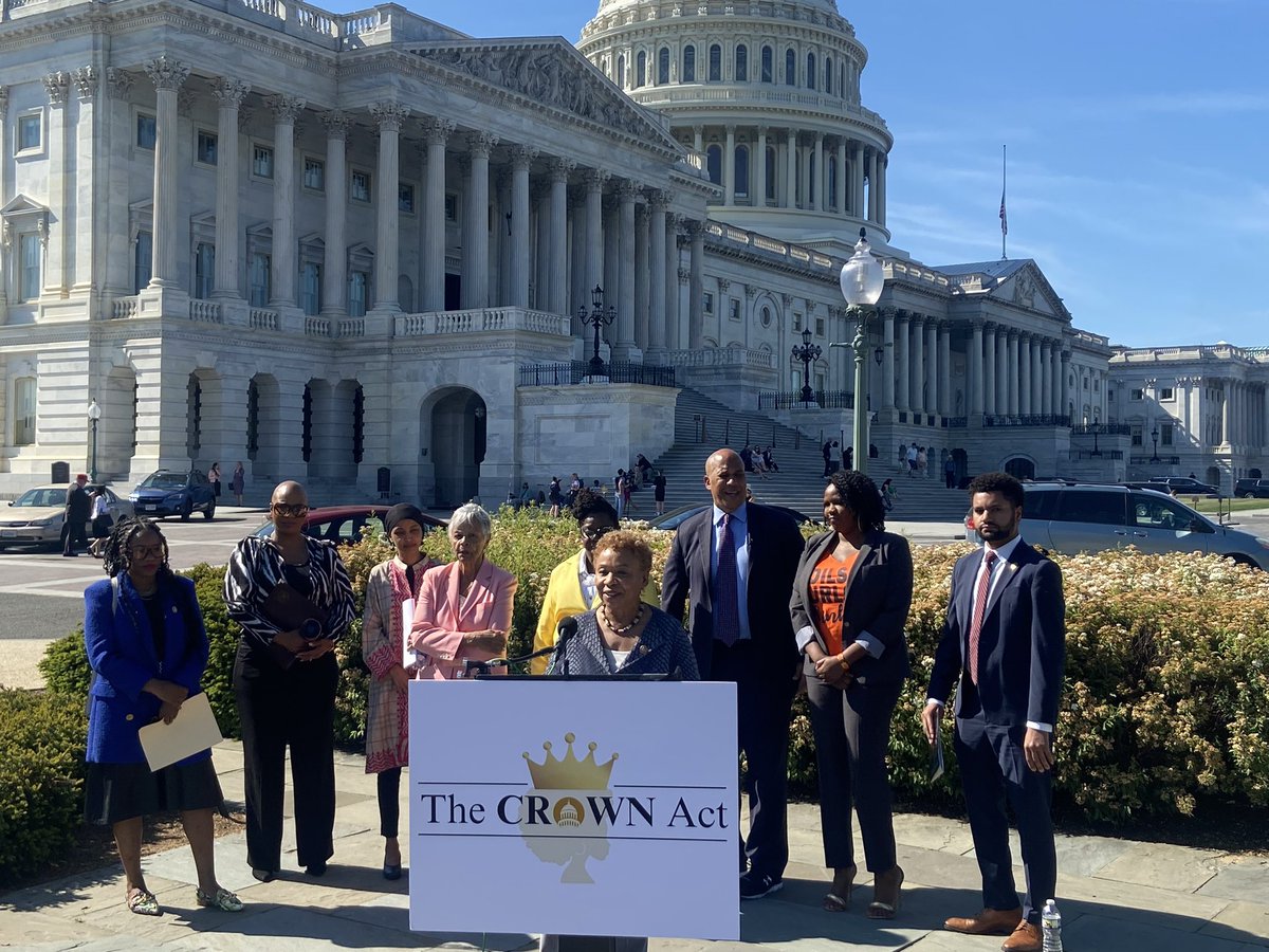 Black women are 1.5X more likely to be sent home because of their hair. Discrimination against Black women & girls because of their natural hair is far too common in our workplaces & schools. I’m proud to help lead the #CROWNAct, which would ban race-based hair discrimination.