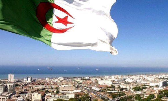 La scène médiatique nationale en phase avec le processus d'édification de l'#Algérie_nouvelle 🔗aps.dz/algerie/170304…