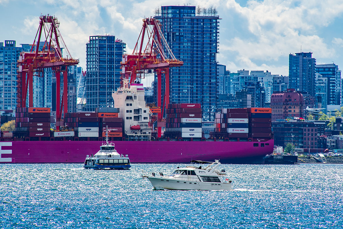 Local colour. #vancouverisawesome #vancitynow #yvrlife #vancityhype #northvan #northvancouver #vancouversnorthshore #veryvancouver #britishcolumbia #canada @portvancouver @translink @oceannetworkexp