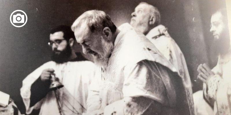 25 anni fa la beatificazione di Padre Pio con papa Giovanni Paolo II, messa solenne a San Giovanni Rotondo #SANGIOVANNIROTONDO #PADREPIO tinyurl.com/yop2zzlt