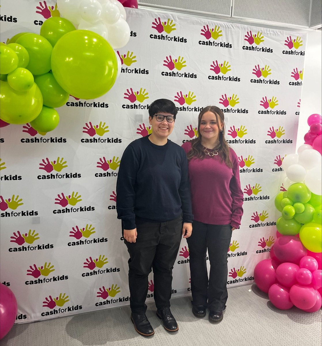 Thank you @bauermedia @cashforkids for speaking with Liv and Sophie about child poverty as part of your Cash for Kids day today. 

Important to share what life on a low income is like for kids, and explain that their are solutions to child poverty too. @absoluteradio @KissFMUK