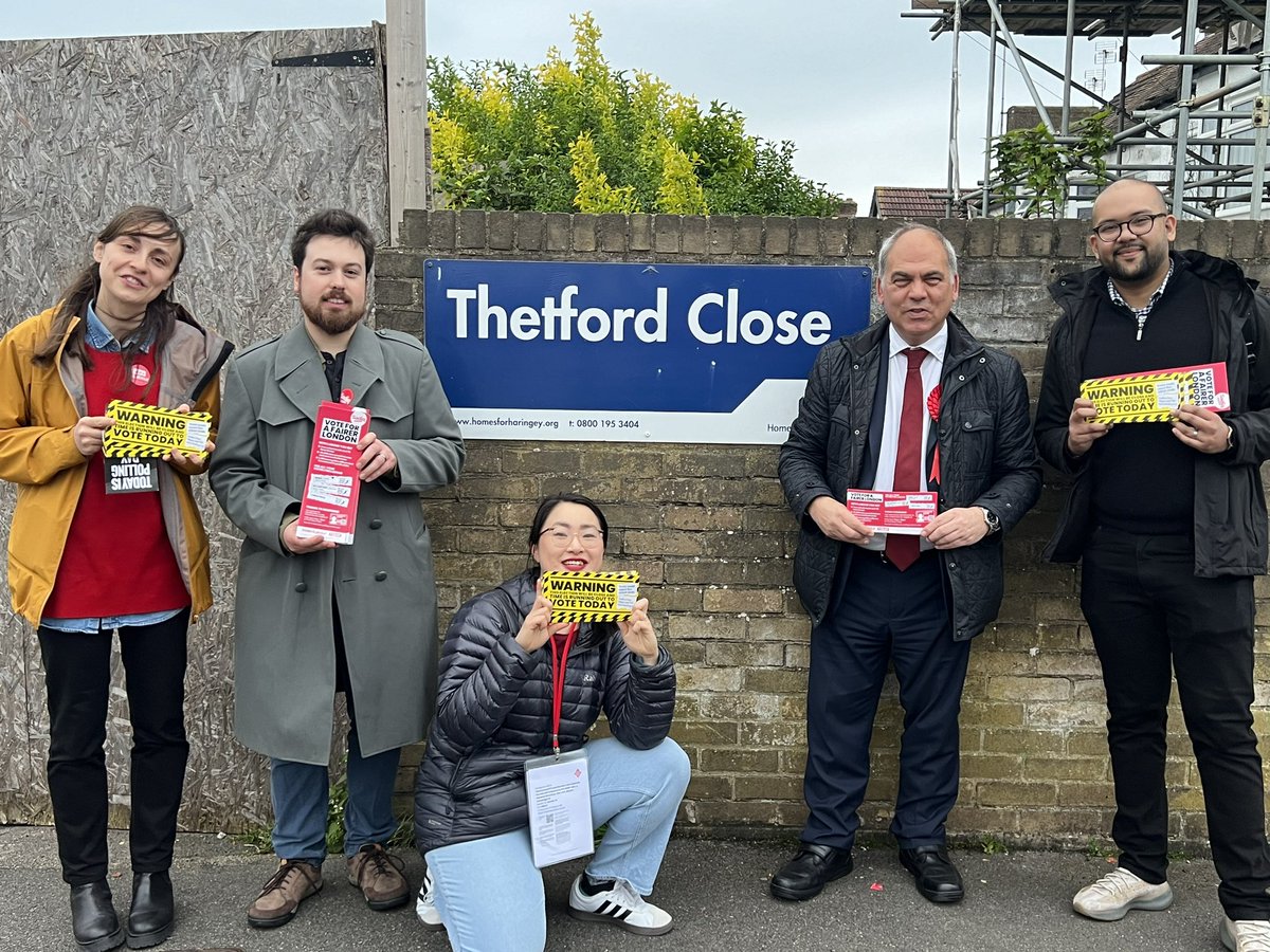 Last round of getting out the vote for @SadiqKhan & @JoanneMcCartney & @UKLabour in White Hart Lane ward. Vote Labour 🌹 Don’t forget your voter ID 🗳️