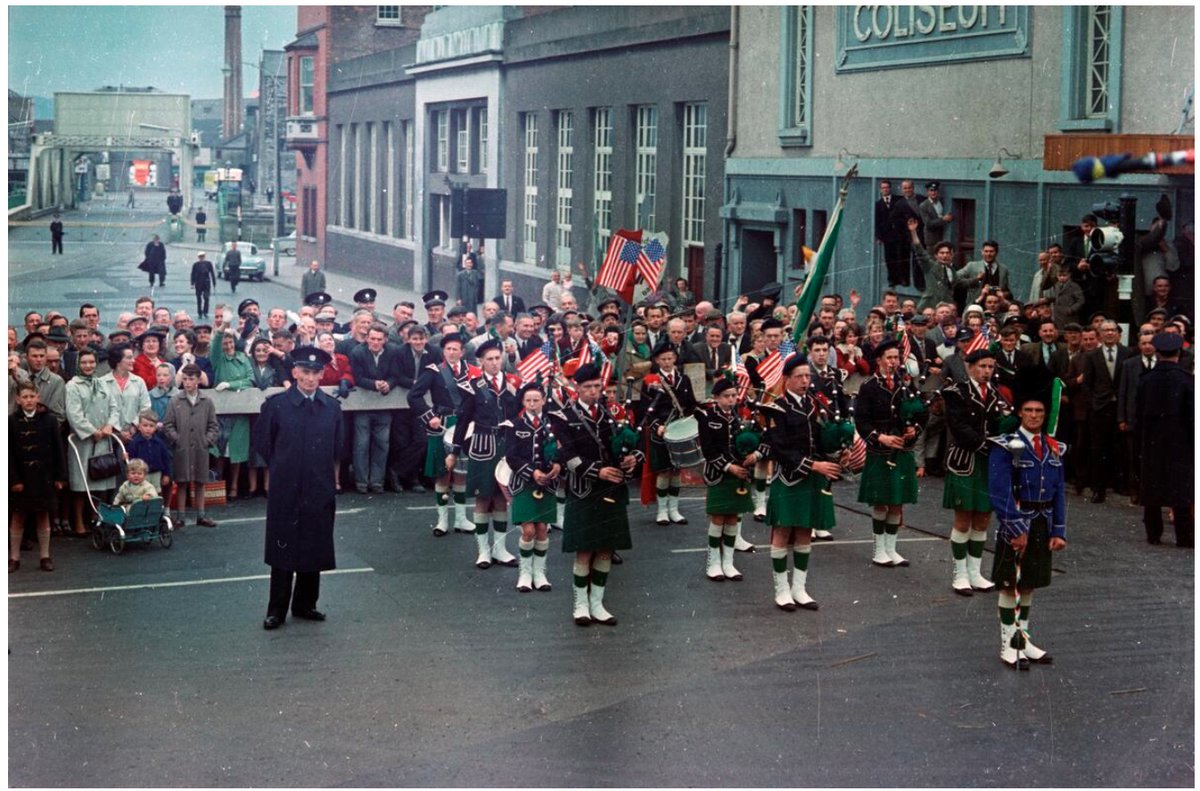 Keeping with the #JFK theme - here the crowds start building at Brian Boru Street #Cork in anticipation of his arrival in June 1963 #LoveCork #PureCork #CorkLike #FlashbackFriday📸JFK Archives