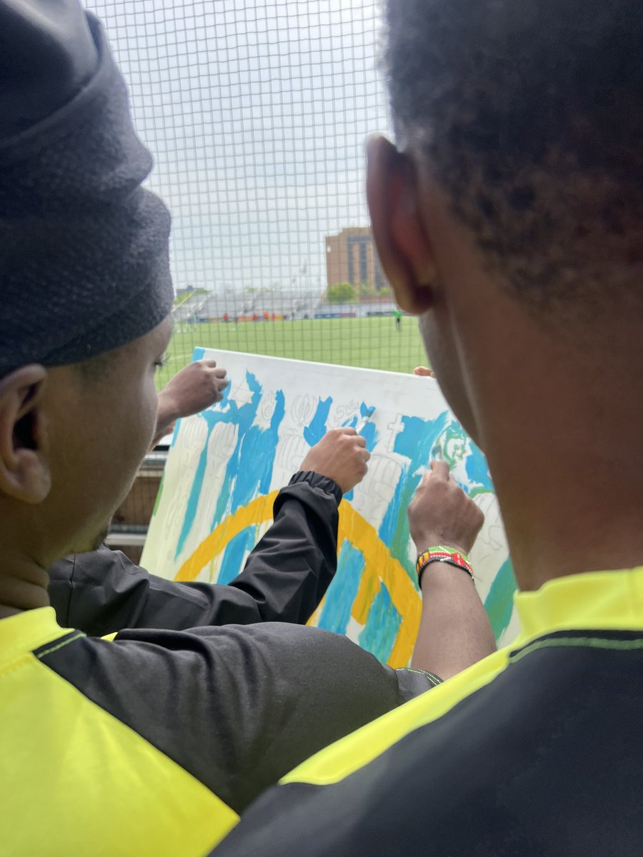 Let's unite our brushstrokes in harmony, painting a canvas of joy and unity. Together, we can build bridges that span across divides, connecting hearts and spreading happiness. 🌉🎨 #UnityInJoy #Inspiration #Pittsburghbuildsbridges #Buildingbridgesday