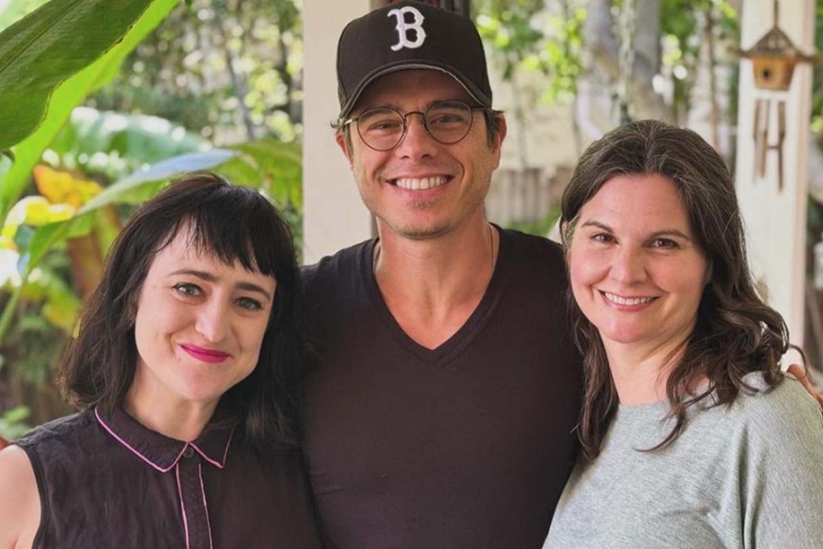 'Mrs. Doubtfire' 'siblings' Mara Wilson, Matthew Lawrence and Lisa Jakub reunite 30 years later: 'It's always a joy' trib.al/MGBKpfw