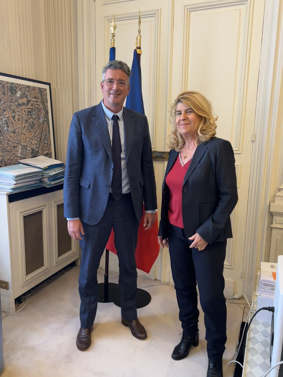 ablanchard31's tweet photo. Merci à @FaureDominique , ministre des collectivités locales, pour son écoute et son soutien sur les sujets et enjeux des territoires touristiques et littoraux.
#logement #dgf #statutdelélu #ANCT #ANEL #LesSablesdOlonne #OutreMer #congrès #Guadeloupe #LeGosier @anel_asso https://t.co/D21iCwfRv5