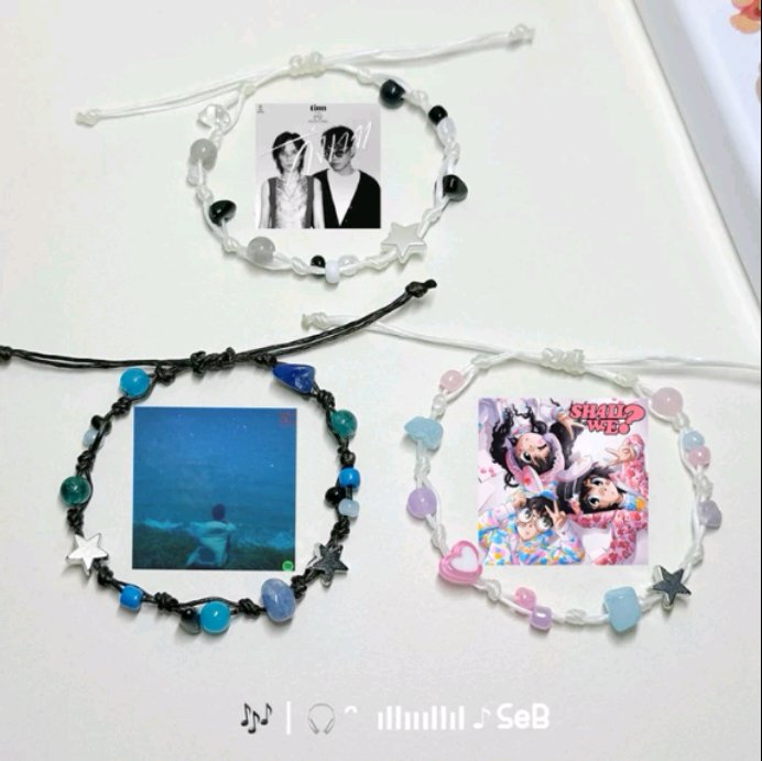 ใครที่หากำไลข้อมือตามปกเพลงแนะนำมาทางนี้ค่าา ราคาคือถูกมากจริงๆค่ะในตะกร้านี้มีหลายเพลงให้เลือกด้วย แต่บะเพลงคือสวยตาแตก 
#กำไลฮิปปี้ #กำไลปกเพลง

🛍️:shope.ee/3L4aMEJyQy