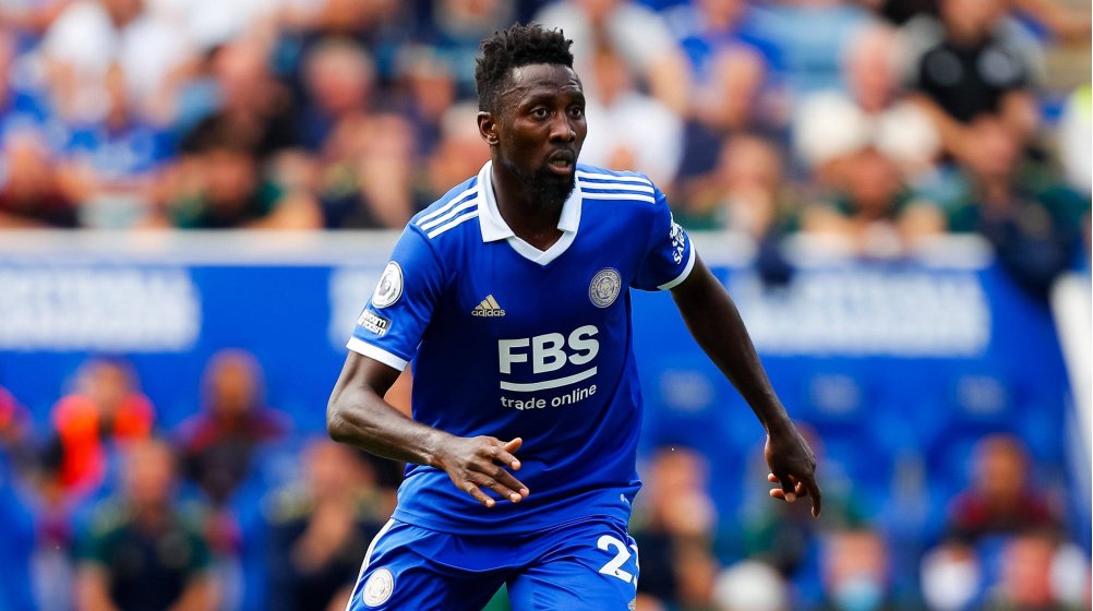 Wilfred Ndidi's contract expires in June. He was offered to Xavi. The Barcelona coach believes Ndidi is an interesting player and would fit in the team.

— @sport