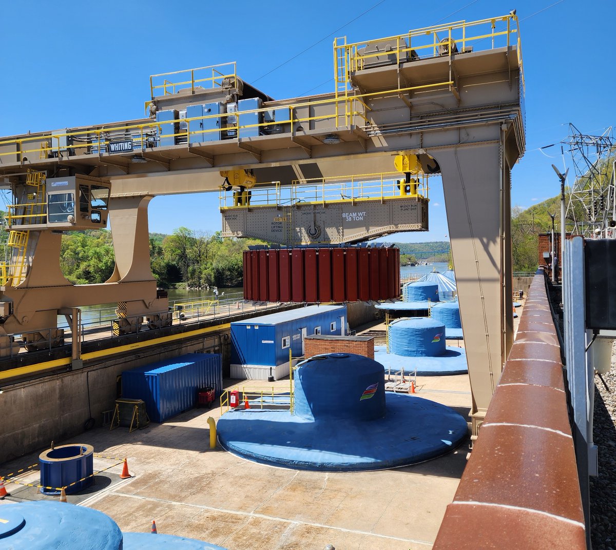 We’re always investing in the performance of our #CarbonFree energy assets. Recently, we installed a 225-ton rotor at Muddy Run Pumped Storage facility in PA, which provides 1,070 MW of clean hydro power. Critical to meeting dynamic peak electricity demands for the regional grid.