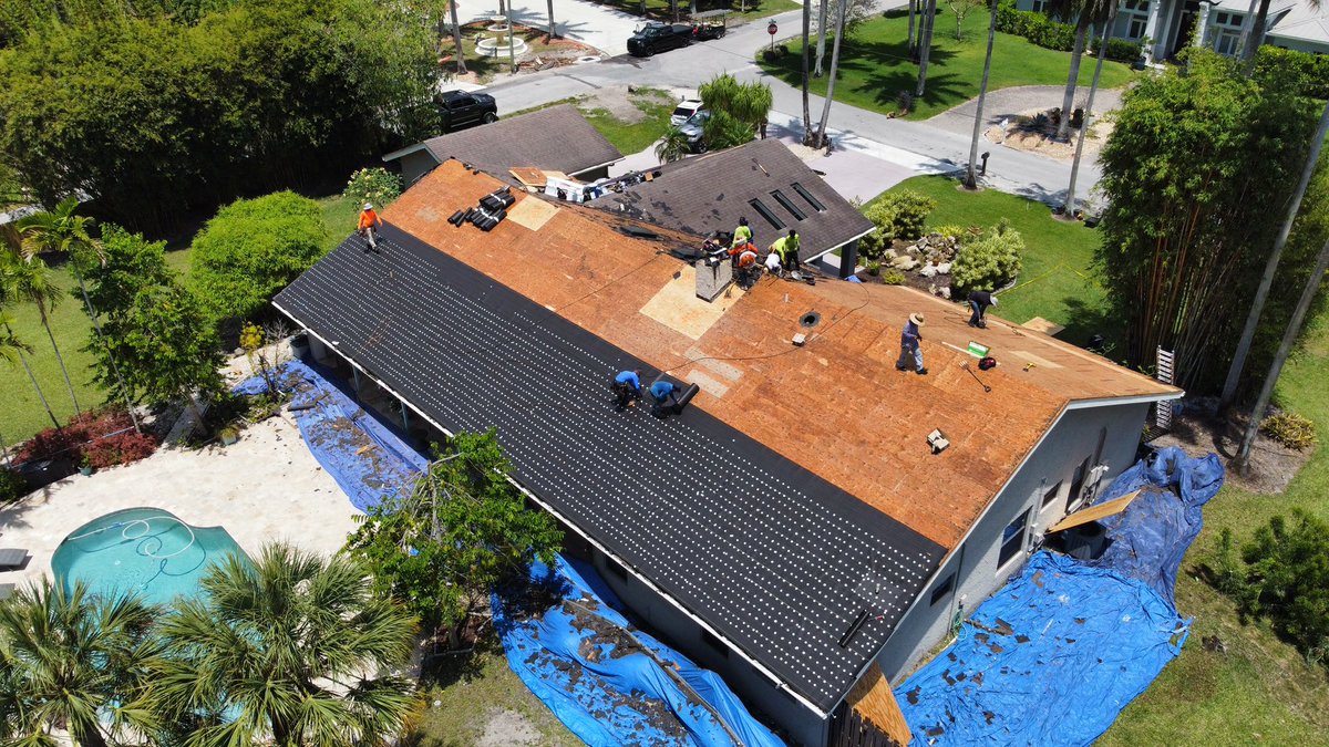Installing ASTM D226 double-ply felt underlayment today. It’s all about the foundation before the second water barrier and the final shingle layer. Compliant and sturdy! #SunbizRoofing #BuildingCodes