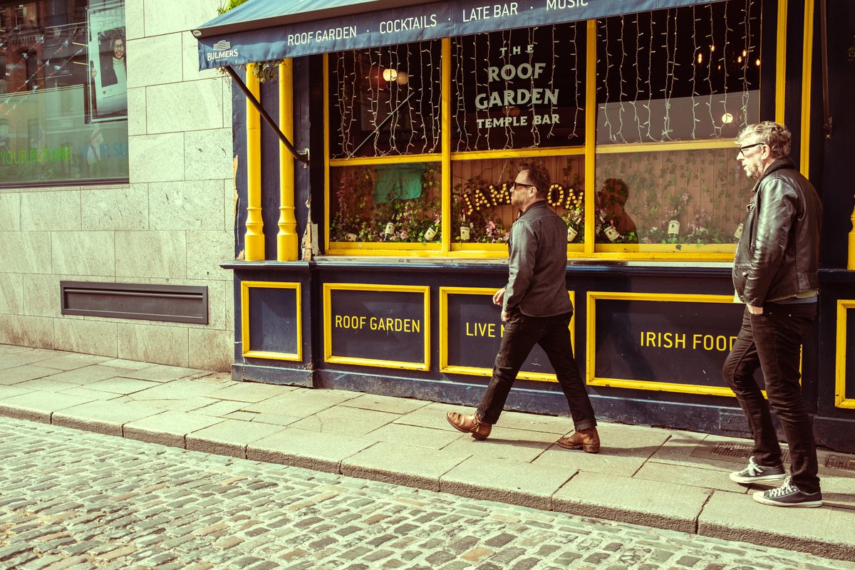 Dublin! Been drinking in the culture getting ready for Record Hang tonight @TGSDublin. Who’s coming? Great craic assured 🇮🇪

📷 @larryniehues