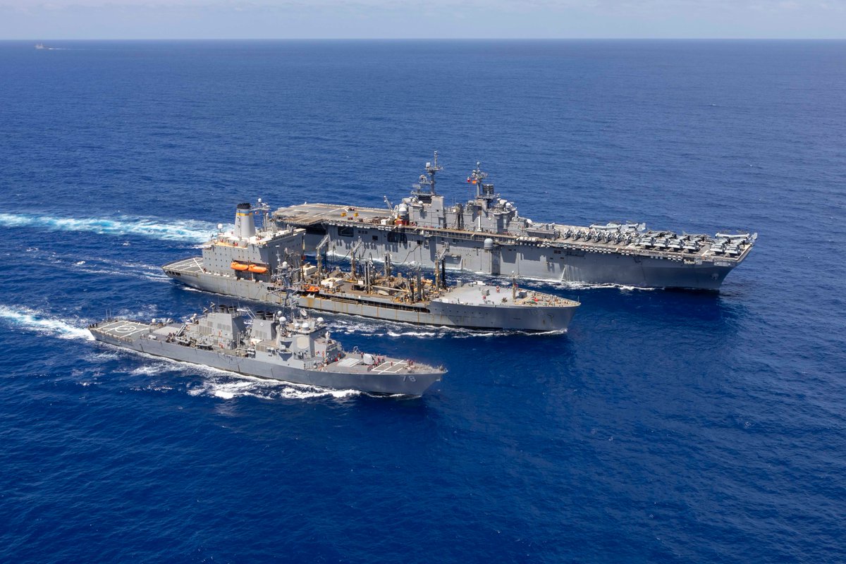 Refuel at Sea ⚓️🌊🚢⛽️

USS Wasp (LHD 1) and USS Porter (DDG 78) conducts a replenishment-at-sea with the Henry J. Kaiser-class fleet replenishment oiler USNS John Lenthall (T-AO 189.
📸: MC2 Eric A. Moser

#RAS #Connectedness #Warships #USN #USNavy #LifeatSea #WorkingTogether