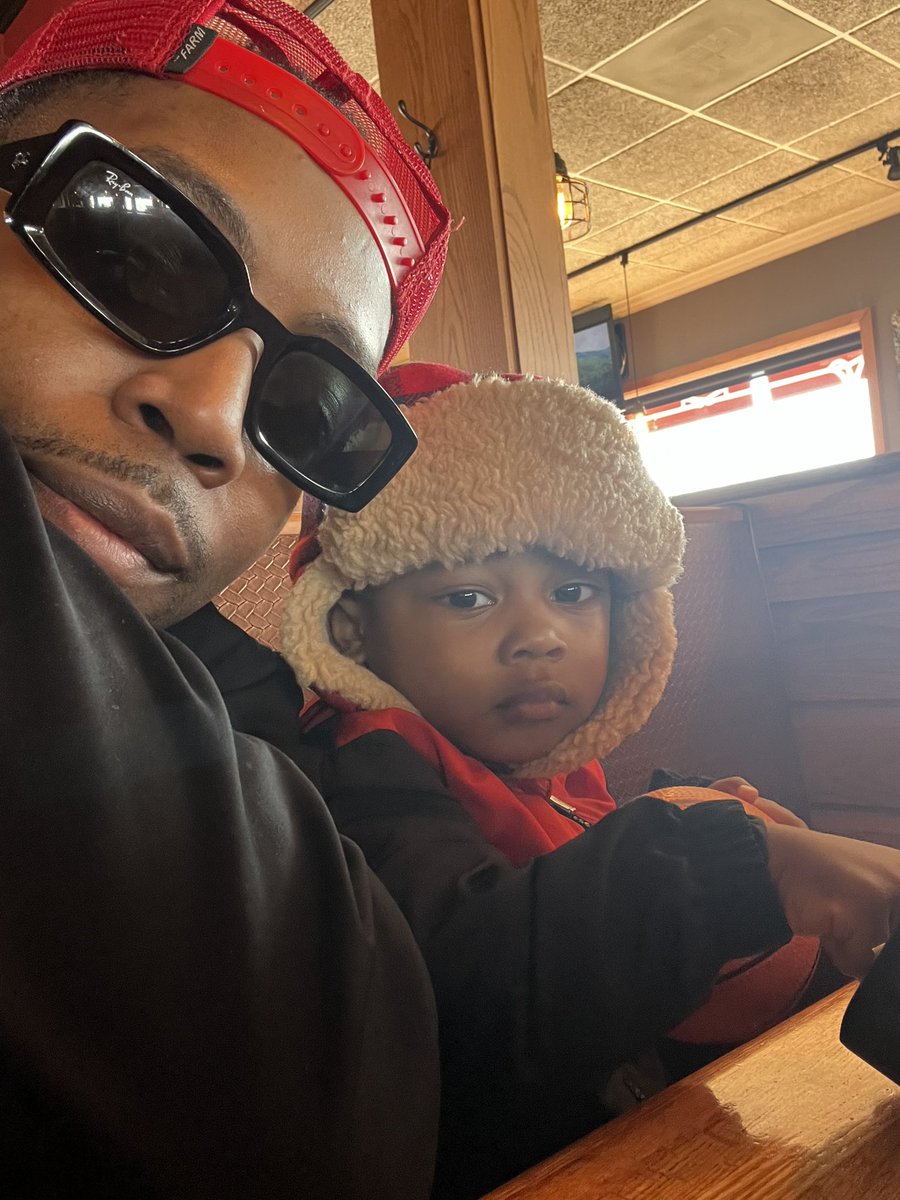 PurpleHeartMark's tweet image. People let me tell you about my best friend 

#SingleDadLife #ParentingJourney #FatherAndSonBond