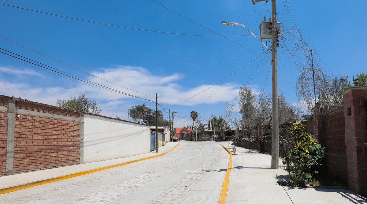 En nuestra visita a la comunidad de Huinduri en Purísima del Rincón, fuimos testigos de la pavimentación del Camino a San Diego, un proyecto clave para mejorar la calidad de vida de nuestros vecinos. 🚧🏘️ A través de estos esfuerzos, no solo se mejora su infraestructura, sino…