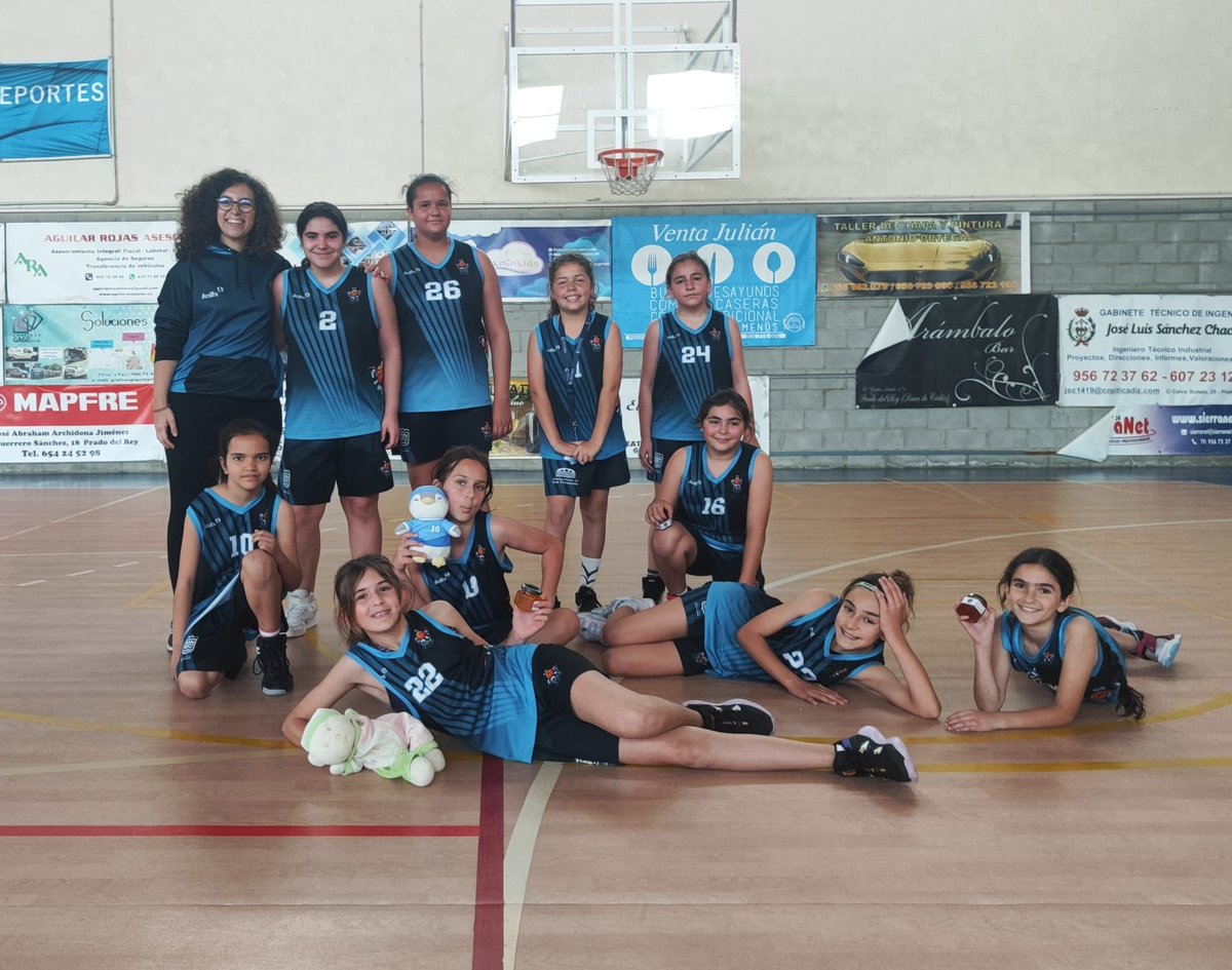 Resultados fin de semana:

#MiniBFemenino

CB PRADO DEL REY 64
CB CIMBIS 32

Desplazamiento a Prado del Rey de las chicas del mini femenino, que, como cada semana, siguen disfrutando de su EQUIPO y sus amigas. Buen trabajo chicas. Seguimos disfrutando.💙

#SiempreRiendo #Vamosss