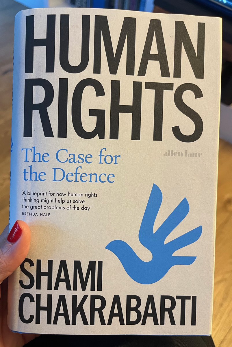 'To believe in human rights is to believe in human beings.' What a fantastic launch for Shami Chakrabarti's important new book Human Rights: The Case for the Defence, with inspiring speeches & much love (Baroness Brenda Hale was there 🕷️🕷️🕷️) @PenguinUKBooks @Dauntbooks