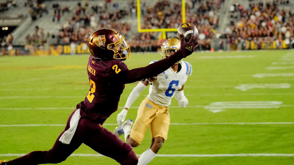 Ex-Arizona State standout receiver Elijhah Badger is planning to visit Arizona and Florida, sources tell @chris_hummer and me for @247Sports. Badger, who already visited Washington, had 135 combined catches the last two years and is the top-ranked uncommitted WR in the portal.…