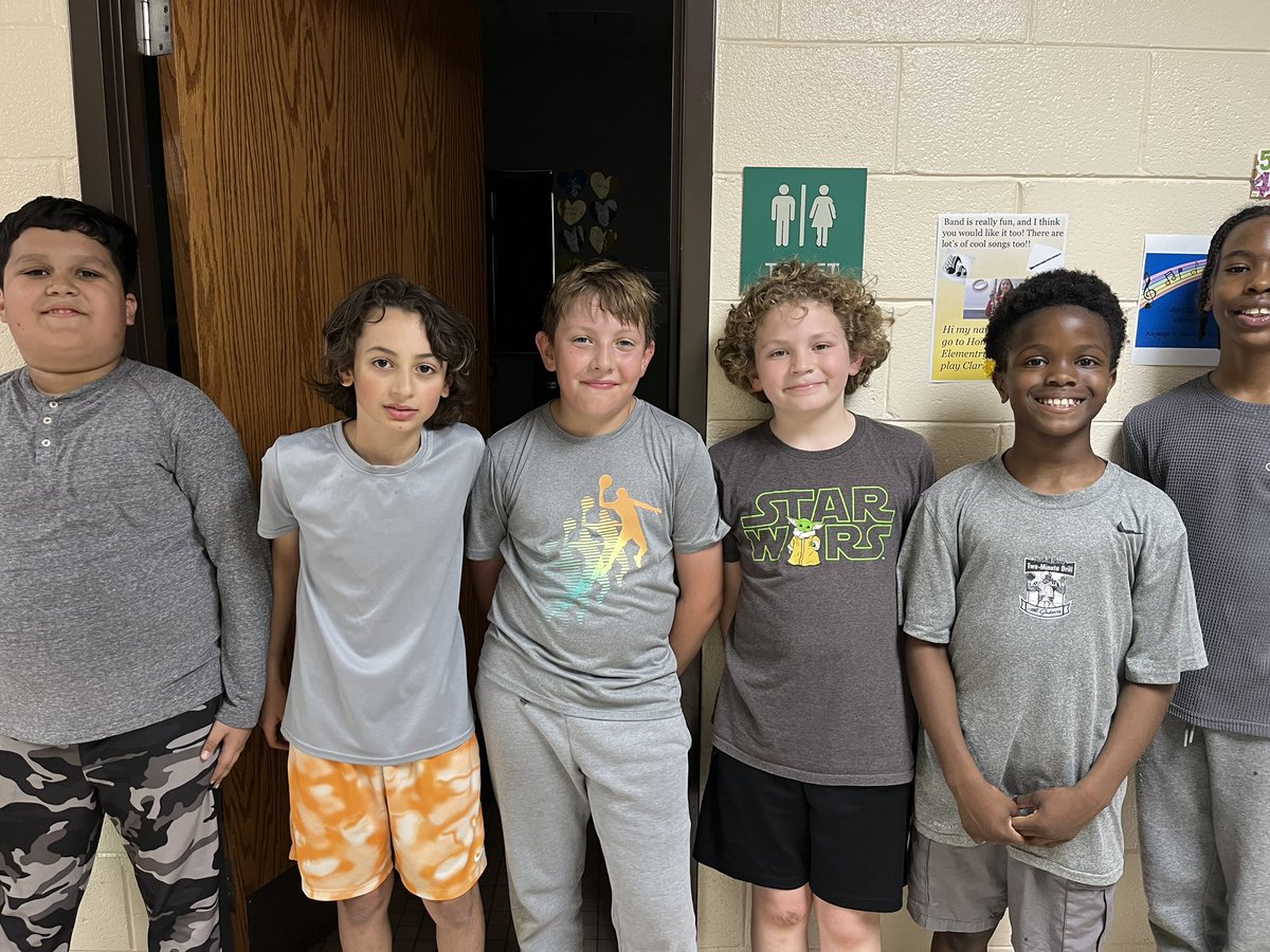 D123Sward's tweet image. C- Colorful Day at Sward 🧡🔵🟥🟢🟨🩶#swd #d123 #colorfun #gradelevels #summercountdown