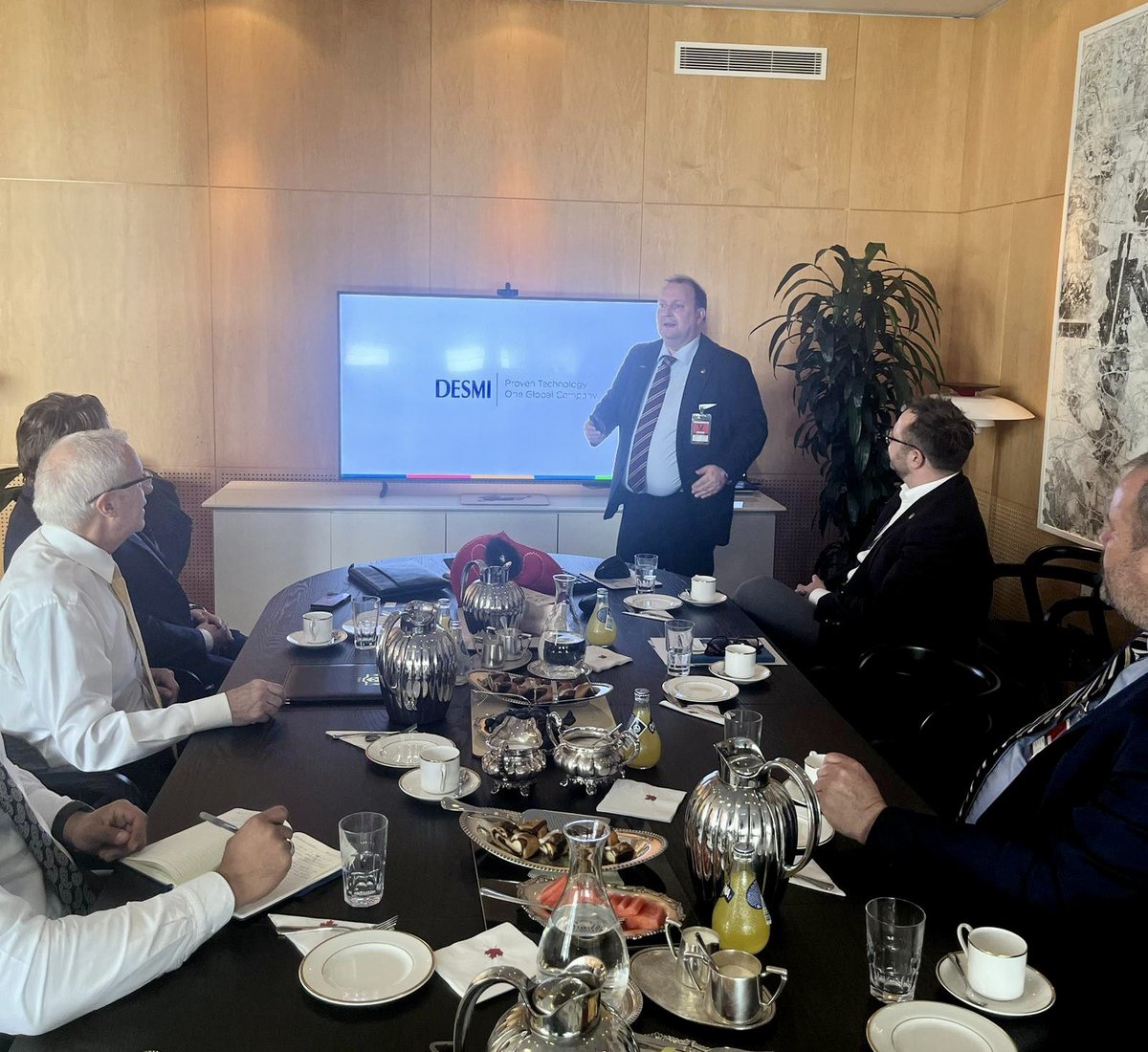 At the Canadian Embassy in #Copenhagen to participate in a business roundtable with Danish companies. Proud to highlight Ontario's competitive business environment and thank DESMI Pumps for establishing their sales office in #Hamilton, #ON.