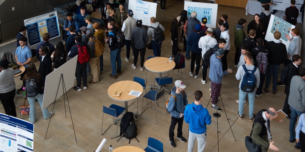 Bravo, Hawks! 👏 Last week's Student Academic Showcase and Honors (SASH) celebrates our collective intellectual accomplishments this academic year. #Congrats, students, faculty, and staff, on a fantastic SASH 2024! ➡️ rwu.edu/news/news-arch…