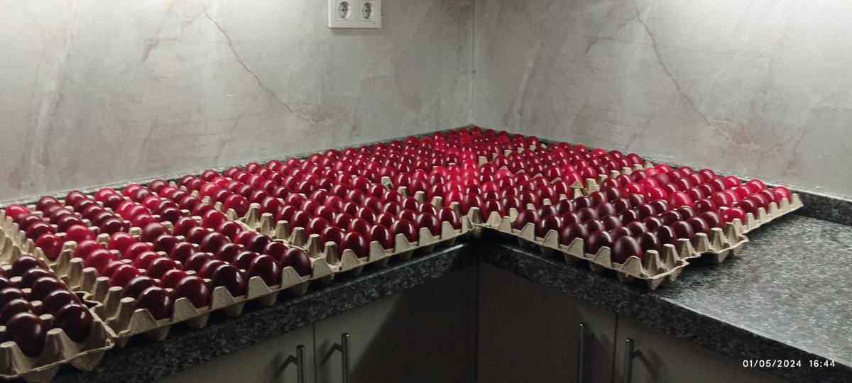 Yeniköy Rum Cemaati Paskalya Yortusuna heyecanla hazırlanıyor. #paskalya #yortu #yeniköy #eskiadetler <a href="/lakivingas/">Laki Vingas</a> <a href="/NikoKalamaris/">Niko Kalamaris</a> <a href="/mklhannutoglu/">Mikail Hannutoğlu</a> <a href="/Mugo62/">Mıgırdiç Arzivyan</a>